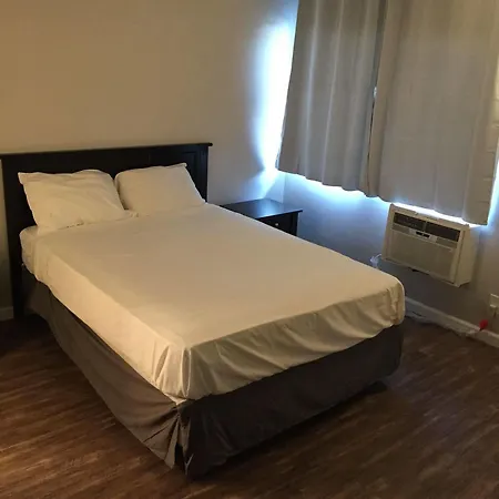 Good Knight Inn Motel